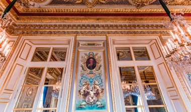 PARIS, FRANCE, 11 AĞUSTOS 2021: Concorde 'daki Hotel de la Marine' in iç mimari detayları.