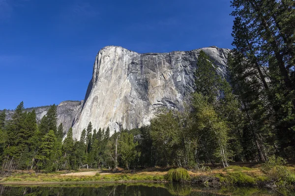 El Capitán, Parque Nacional Yosemite, California, EE.UU. — Foto de Stock