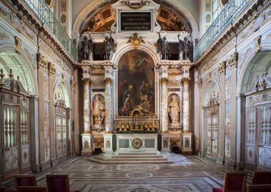 Chapel of trinity at castle of Fontainebleau