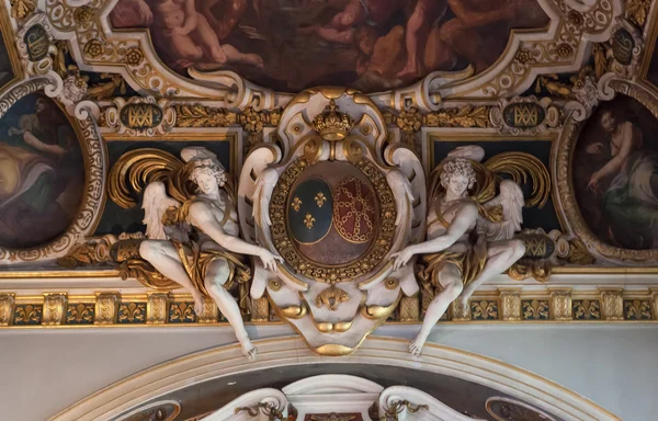 Capela da Trindade, no castelo de Fontainebleau — Fotografia de Stock