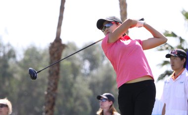 Jennifer Song Ana ilham golf turnuvasında 2015