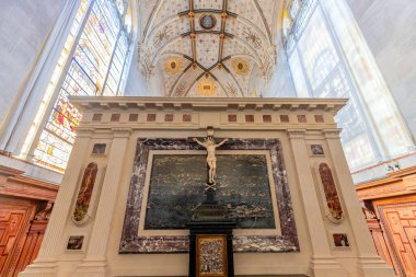 ŞAHİN, OISE, FRANSA 15 Eylül 2025: Chateau de Chantilly 'deki Conde Prensi Şapeli