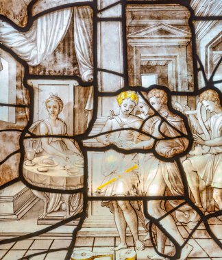 15 Eylül 2025, Chantilly 'nin şapel odasındaki vitraylı camlar.