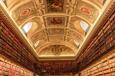 PARIS, FRANCE, 20 EYLÜL 2025: Fransa Cumhuriyeti Senatosu kütüphane dekorasyonu, parlamento binası