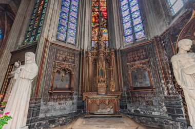 LILLE FRANCE, ECTOBER 05, 2024: Saint-Maurice Kilisesi 'nin iç mimari dekorları