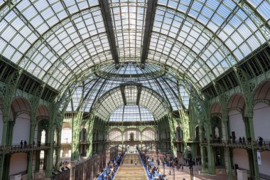 PARIS, FRANCE, FEBRUAY 04, 2026: Fransız arşivci Charles Girault tarafından 1897 yılında inşa edilen Grand Palais 'in Sanat Dekoratif Kubbesi mimari detayları