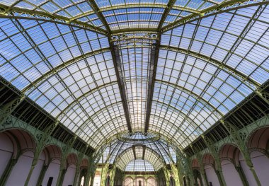 PARIS, FRANCE, FEBRUAY 04, 2026: Fransız arşivci Charles Girault tarafından 1897 yılında inşa edilen Grand Palais 'in Sanat Dekoratif Kubbesi mimari detayları