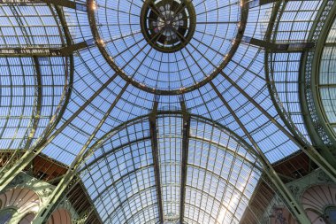 PARIS, FRANCE, FEBRUAY 04, 2026: Fransız arşivci Charles Girault tarafından 1897 yılında inşa edilen Grand Palais 'in Sanat Dekoratif Kubbesi mimari detayları