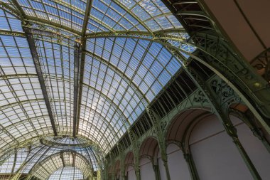 PARIS, FRANCE, FEBRUAY 04, 2026: Fransız arşivci Charles Girault tarafından 1897 yılında inşa edilen Grand Palais 'in Sanat Dekoratif Kubbesi mimari detayları