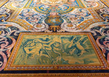 PARIS, FRANCE, FEBRUAY 04, 2026: Fransız kralı XIV. Louis için halı 17. yüzyılın sonunda Charles Le Brun tarafından, Paris 'teki Savonnerie Manufactory' da örülmüş, fakat hiç kullanılmamış..