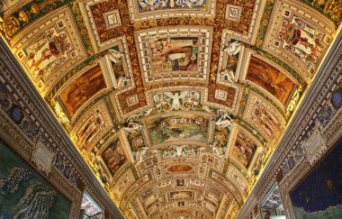 iç mekanlar ve Vatikan Müzesi, Vatikan ayrıntılarını