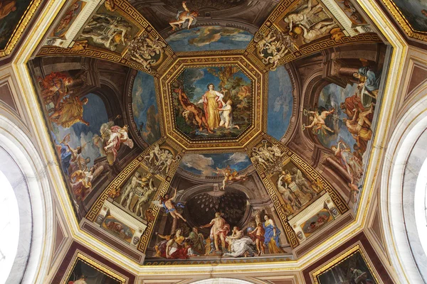 Interiéry a podrobnosti o Vatikánská muzea, Vatikánský městský stát — Stock fotografie
