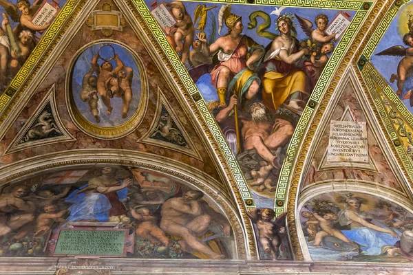 라파엘 객실, 바티칸 박물관, 바티칸의 인테리어 — 스톡 사진