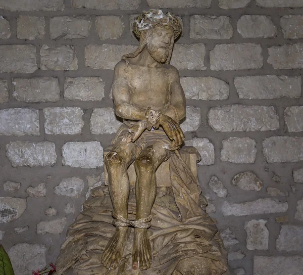 Interni e dettagli della basilica di Saint-Remi, Reims, Francia — Foto Stock