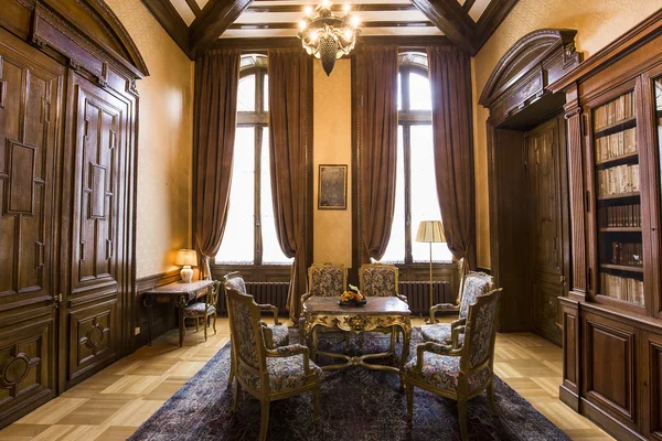 Interiores y detalles de la embajada de Polonia, París, Francia — Foto de Stock