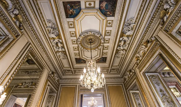 Interiores y detalles de la embajada de Polonia, París, Francia — Foto de Stock