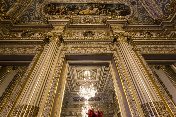 Interiores e detalhes da embaixada da Polónia, Paris, França — Fotografia de Stock