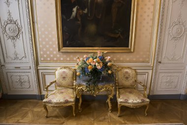 iç mekanlar ve Polonya, Paris, Fransa Büyükelçiliği ayrıntılarını