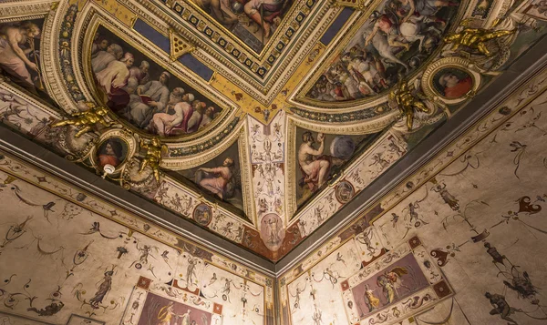 Интерьеры Palazzo Vecchio, Флоренция, Италия — стоковое фото