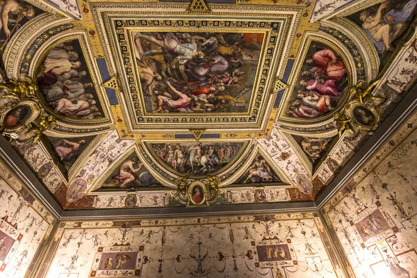 Innenräume des Palazzo Vecchio, Florenz, Italien — Stockfoto