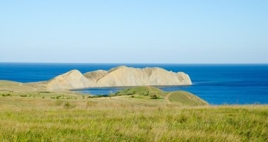 denize uzanan dağlar