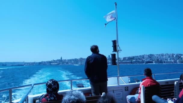 Stambuł Turcja 2021 Turecka Męska Maska Ochronna Dla Pasażerów Statków — Wideo stockowe