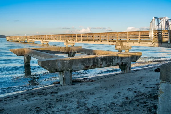 Pier bei Flut 4 — Stockfoto