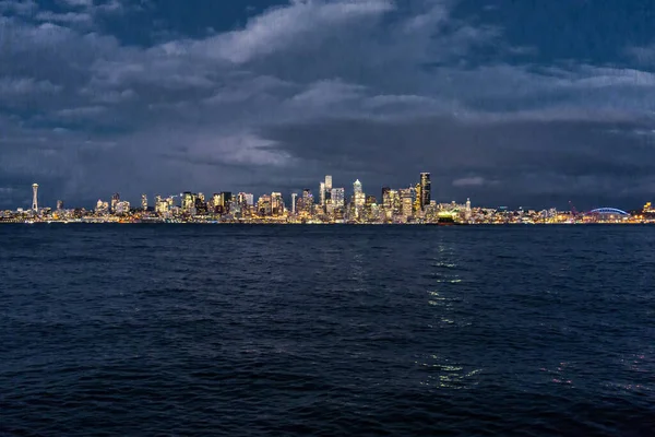 Una Foto Notturna Dello Skyline Del Centro Seattle — Foto Stock