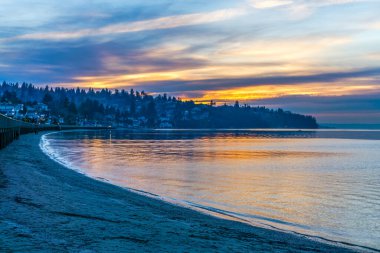 Washington, Redonto Sahili 'ne karanlık çöktü..