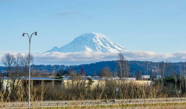 Auburn Washington Rainier Dağı Nın Olduğu Otoban Manzarası — Stok fotoğraf