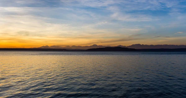 Olympic Mountain Range Seberang Puget Sound Saat Matahari Terbenam — Stok Foto