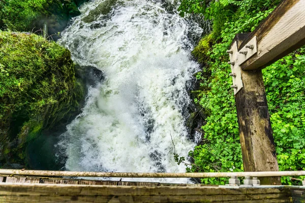Whitewater Corre Através Seção Inferior Tumwater Falls — Fotografia de Stock