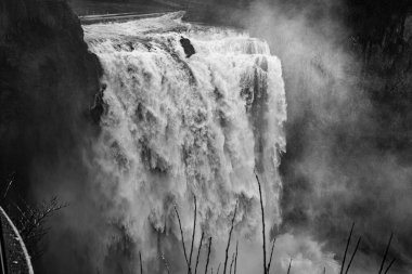Snoqualmie 'nin Washington' da güçlü bir günde düşüşü.