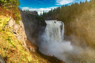 Snoqualmie 'nin Washington' da güçlü bir günde düşüşü.