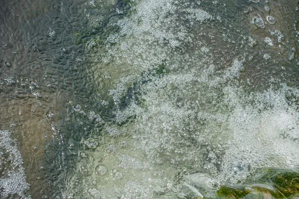 Primer plano de la corriente de agua dulce — Foto de Stock