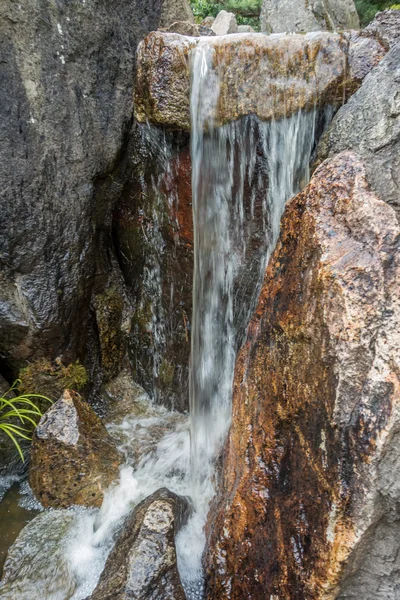 Kleine waterval 2 — Stockfoto