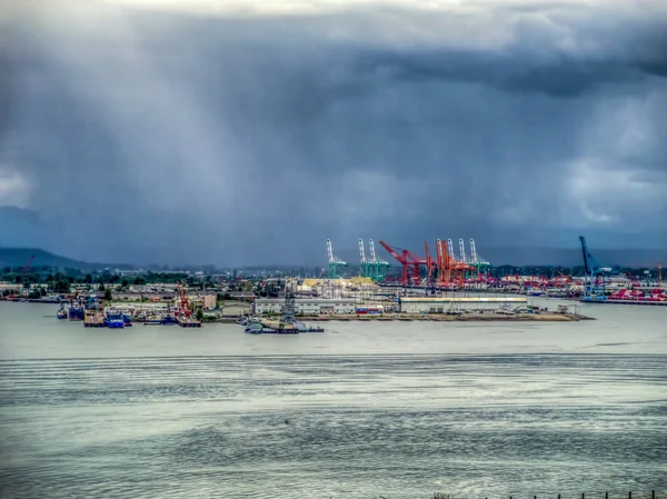 Tempesta sul porto di Tacoma - HDR — Foto Stock