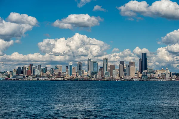 güneşli seattle manzarası