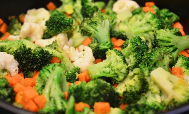 buharda pişmiş sebzeler portre