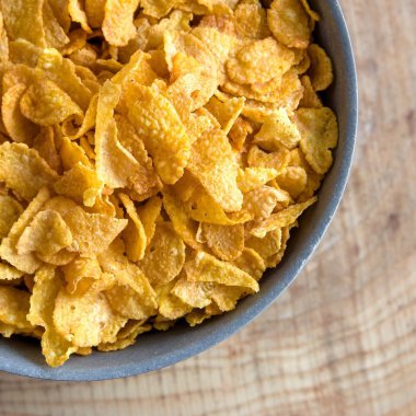 Altın Mısır gevreği gri kase