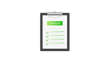 Beyaz arkaplanda Kontrol Listesi tableti. Tamam imzala. Hareket grafikleri.