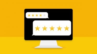 Dizüstü bilgisayar ekranında altın yıldız ikonu olan müşteri değerlendirmesi. Hareket grafikleri.