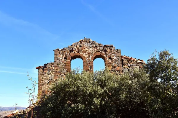 San Pedro Kilisesinin Çan Kulesi Garranzo Köyünde — Stok fotoğraf