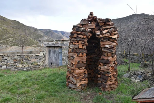 Cabaña Construida Con Almendras Madera Olivo Pueblo Peroblasco Día Otoño —  Fotos de Stock