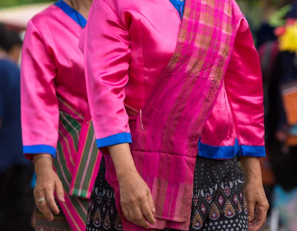 Местное женское платье на фестивале восковых фигур, Таиланд . — стоковое фото