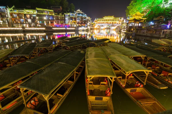 Feng Huang l'antica città di notte — Foto Stock