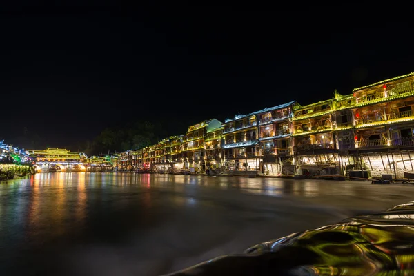 Feng Huang l'antica città di notte — Foto Stock