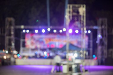 De-odaklı konser kalabalık