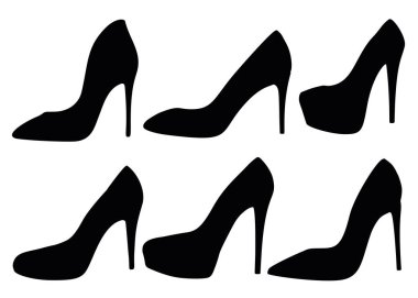 Bir sette yüksek topuklu kadın ayakkabıları.