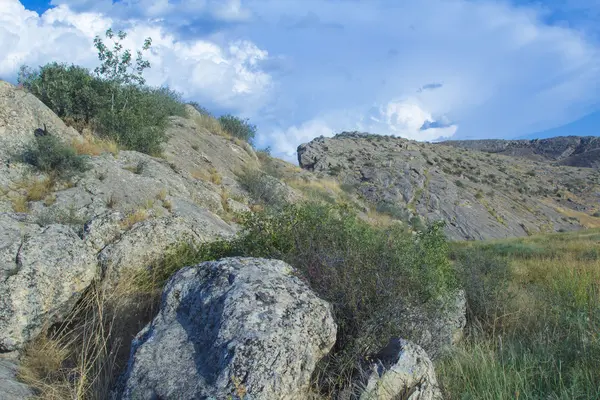 Doğa dağlar gökyüzü